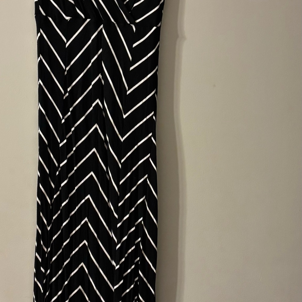Nue Options Black and White Maxi Dress